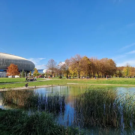 Ulica Lema - Tauron Arena Kraków, Parking, Wifi